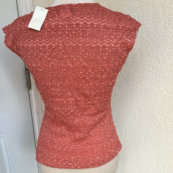 BAY STUDIO CAREERS. NWT. Misses Peach Textured Top. Popcorn knit twist. … - Picture 2 of 7